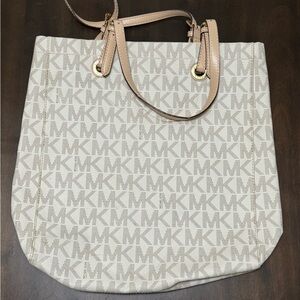 Michael Kors purse large white and Beige